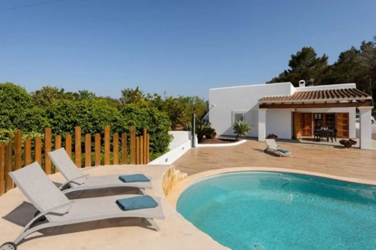 Can Pepe Pujolet Santa Gertrudis  Villa